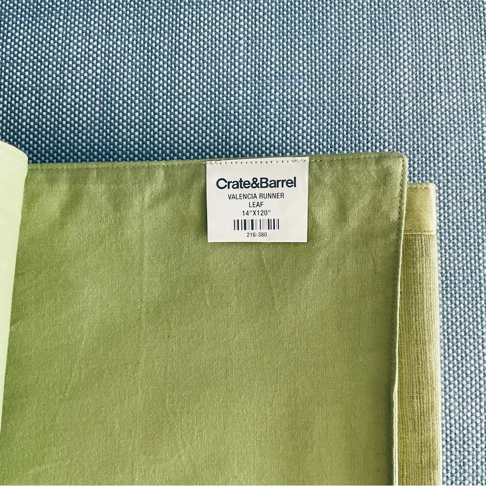 Crate&Barrel Leaf Green Table Runner